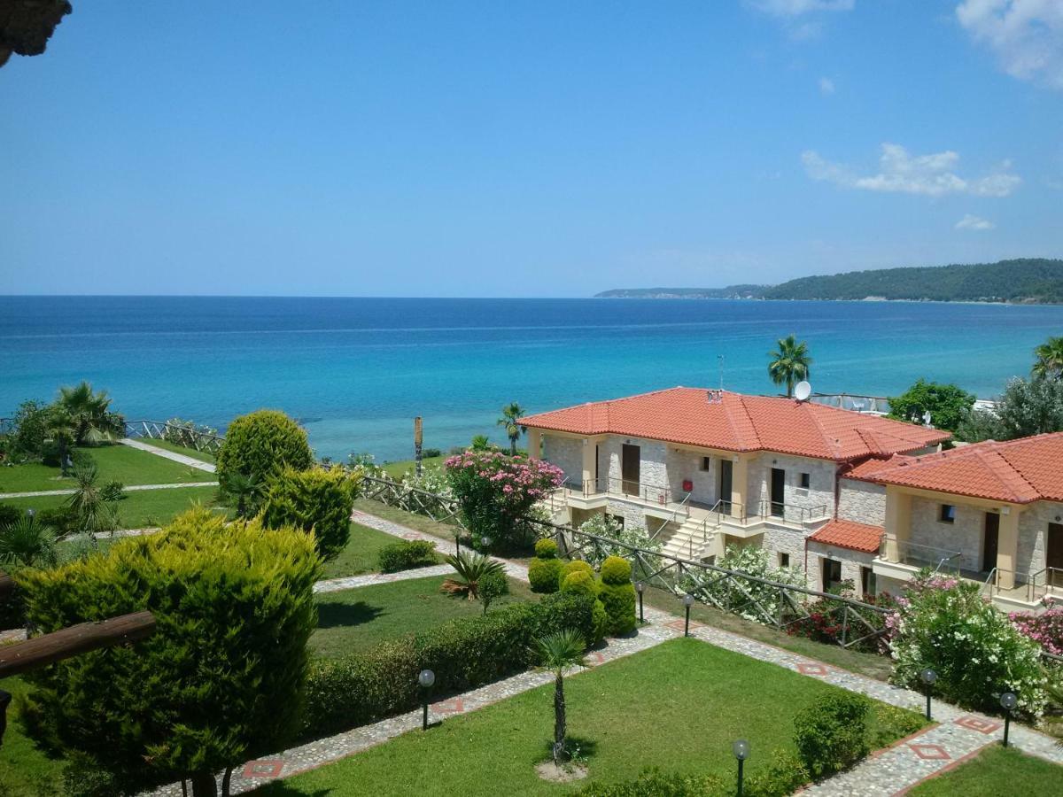 Villa Fourka On The Beach Exterior foto